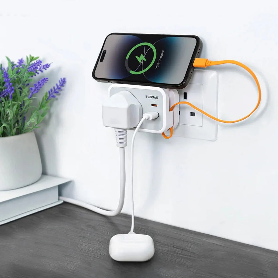 TESSAN Universal Fast Charger 20W Travel Adaptor + 3 USB - TS-TA01ALUK